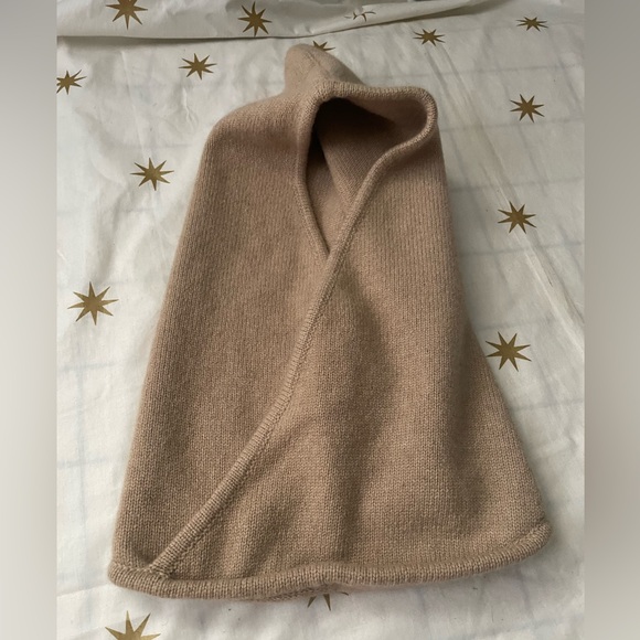 Vintage Banana Republic Beige Cashmere Balaclava Hood - Picture 8 of 8